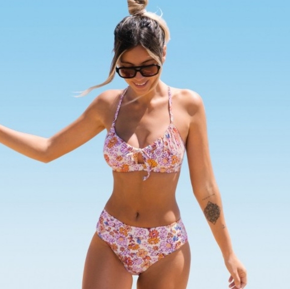 Cupshe Arty Petals Shirred Lace Back Bralette Mid Rise Bikini Set Sz Large NWTS - Picture 1 of 16